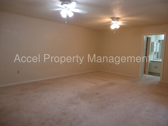 5th image of 701 Kerria Ave