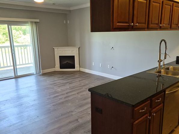 1234 Suncrest Vlg