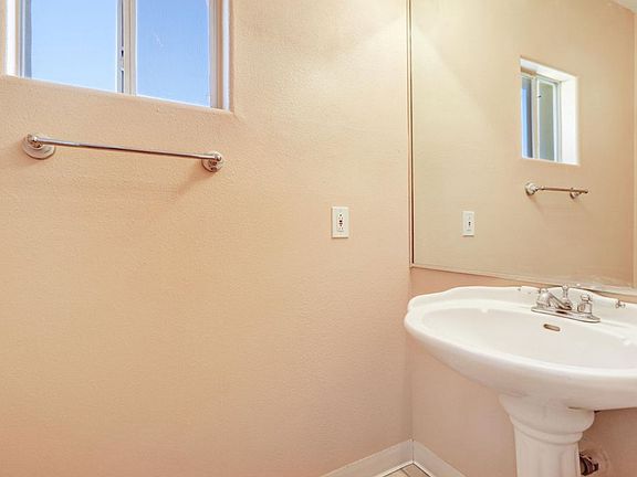 2nd image of 2424 Vista Grande Dr NW #A