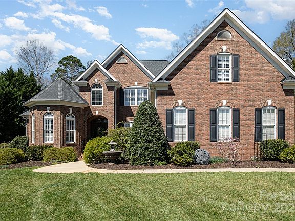 4th image of 2029 Landry Ln