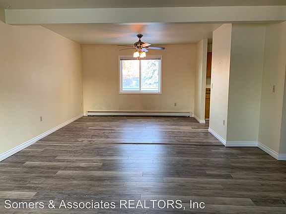 4th image of 1212 Hampstead Ave