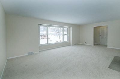 3rd image of 5226 Birchwood Dr