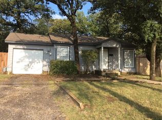 2717 Stark St, Fort Worth, TX 76112