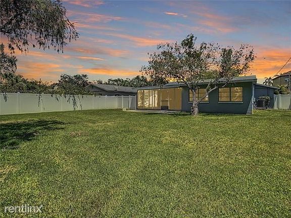 4th image of 6536R Bayou Grande Blvd NE