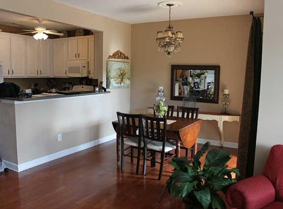 3rd image of 7507 Kemberton Ct