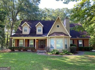 3691 Meadow Glen Cir, Ellenwood, GA 30294