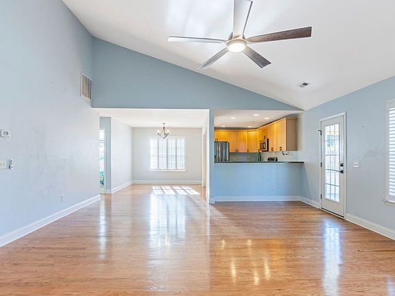 4th image of 8637 Plantation Landing Dr
