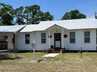 305 13th St, Port Saint Joe, FL 32456