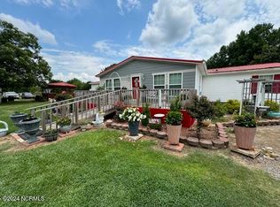 492 Kenan Weeks Rd, Newton Grove, NC 28366