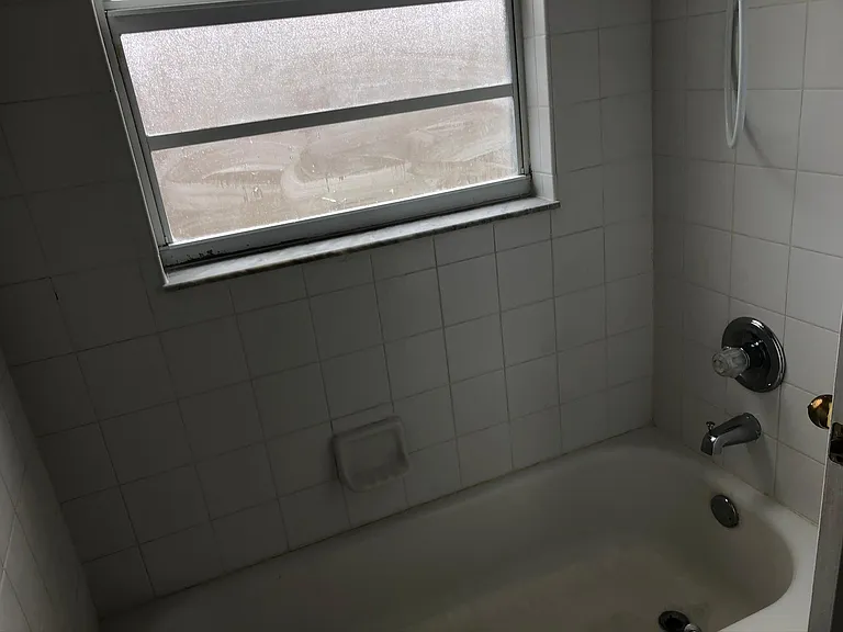 8522 Lazy River Dr — Photo 4