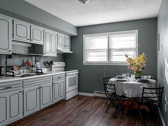 2nd image of 261 Holy Cross Road #202