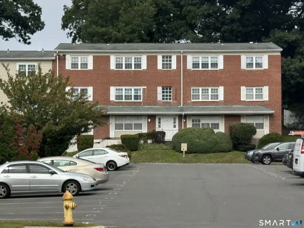 50 Greenhouse Road #58B, Bridgeport, CT 06606