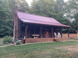 53 S Schoolhouse Rd, Leyden, MA 01301