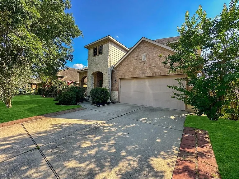 20319 Little Wing Dr — Photo 3