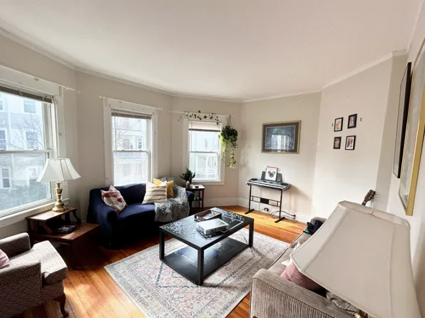 74 Romsey St #2, Dorchester, MA 02125