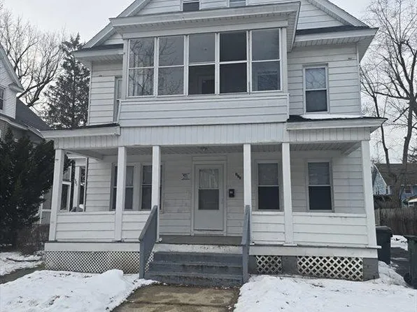 100 Albemarle St #1, Springfield, MA 01109