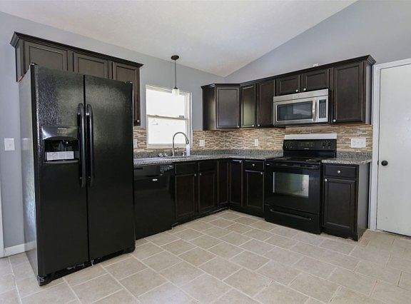 2nd image of 2009 Valdez Dr
