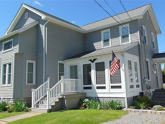 2nd image of 60 Chapel St