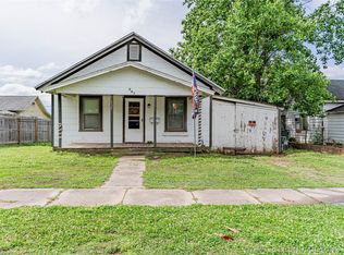 512 E 3rd Ave, Bristow, OK 74010