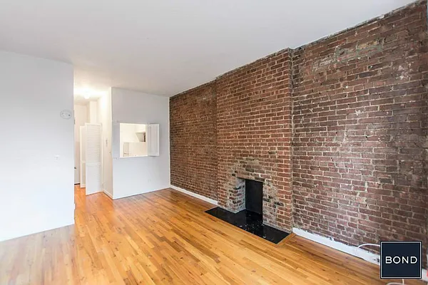 Rented by Bond New York | media 6