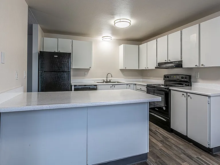 Valley Vista — Photo 32