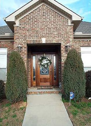 3rd image of 13893 Darden Ave