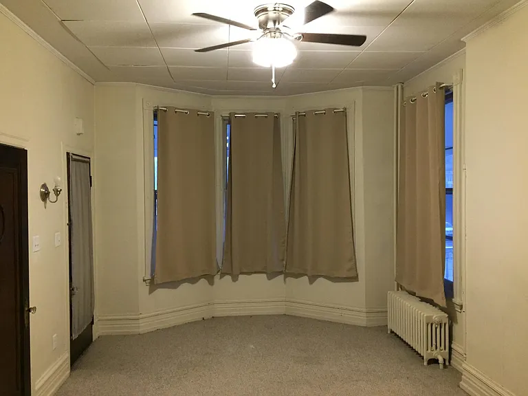 2715 Penn Ave #1W — Photo 3