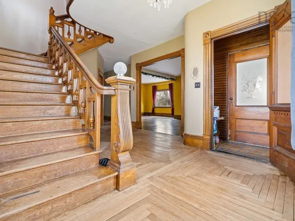 472 Main St, Parrsboro, NS B0M 1S0