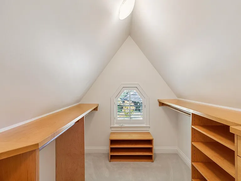 845 Windsor Dr — Photo 42