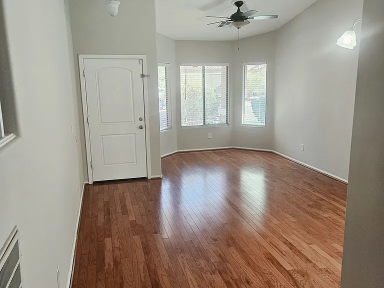 7564 W Charter Oak Rd — Photo 9
