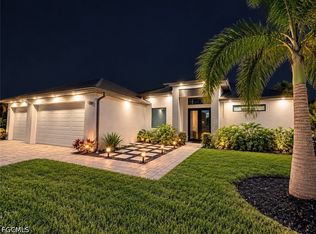 1412 SW 4th Ln, Cape Coral, FL 33991
