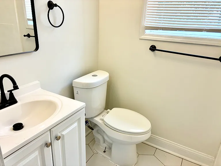3421 Michigan Ave #2F — Photo 12