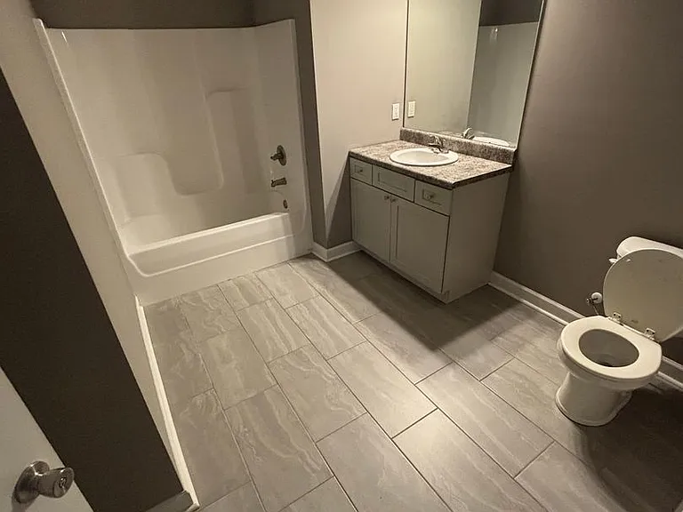 400 Star Hill Pl — Photo 17