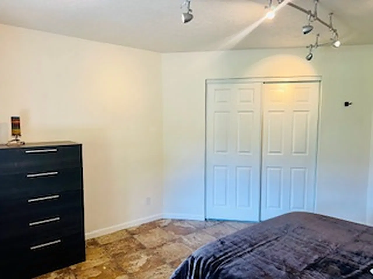 1305 NW Hilton Pl — Photo 4