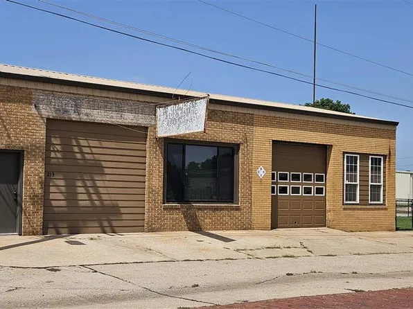 215 E Oklahoma Ave, Ponca City, OK 74601