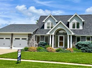 3003 Piney Creek Dr, Elkhorn, NE 68022