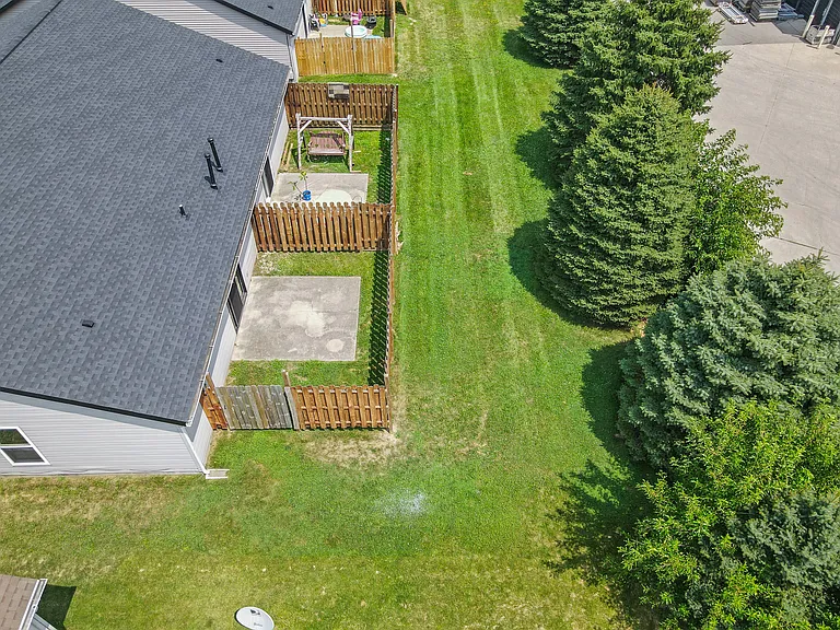 165 Westhaven Dr — Photo 72