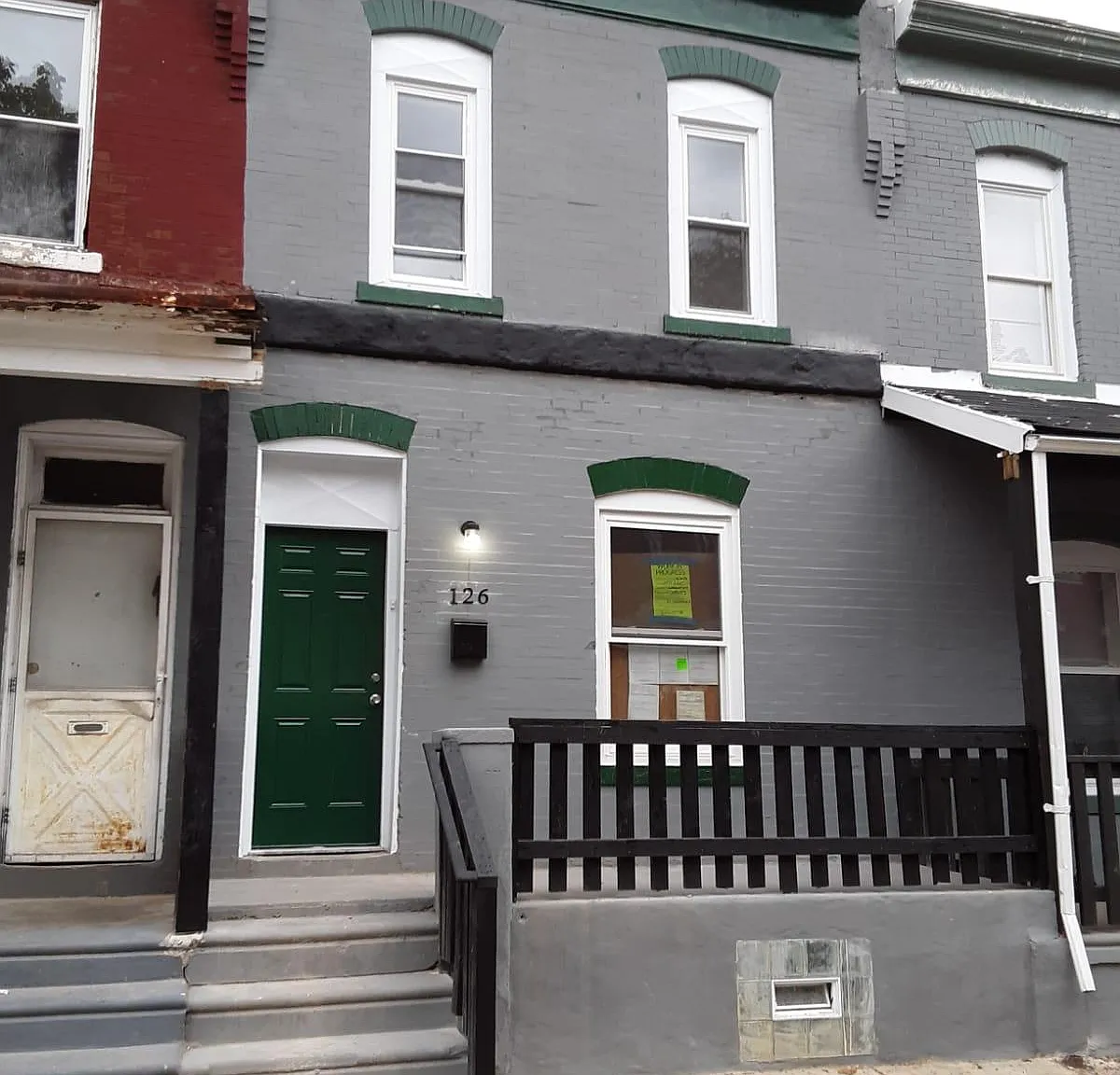 3 bed, 900 sqft, $1,750 — Photo 1