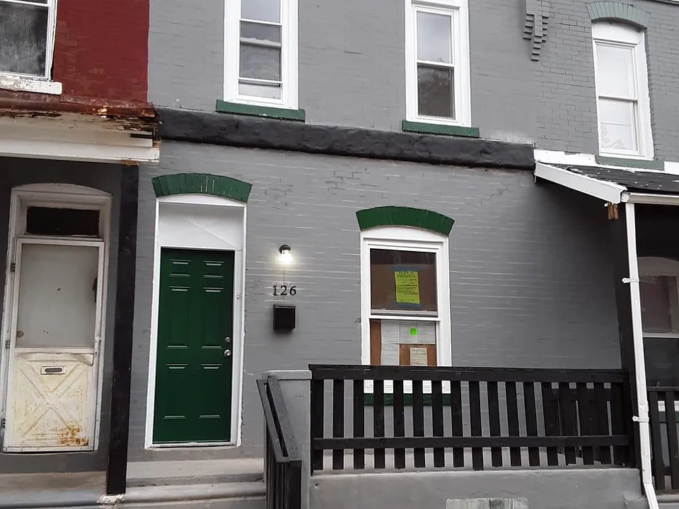 126 N Dearborn St
