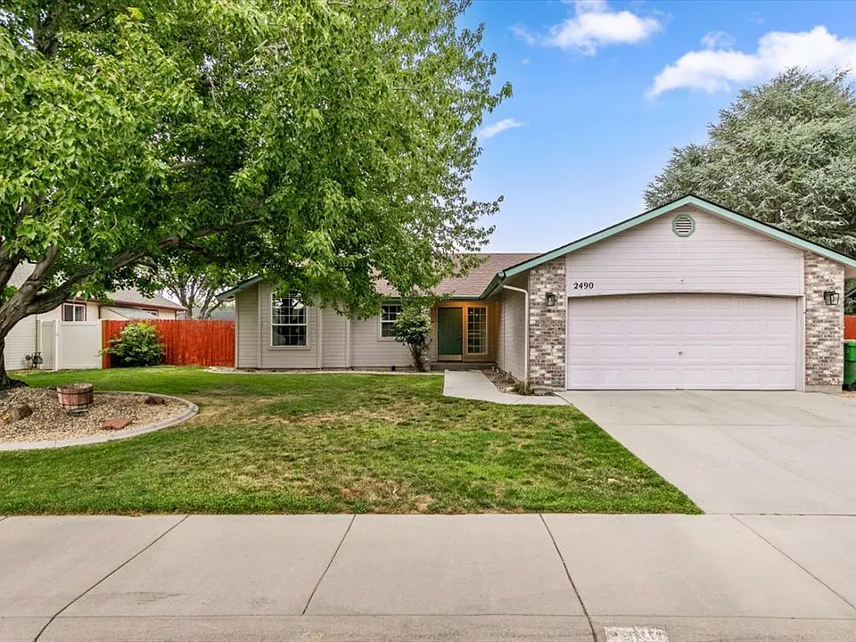 2490 N Victor Way