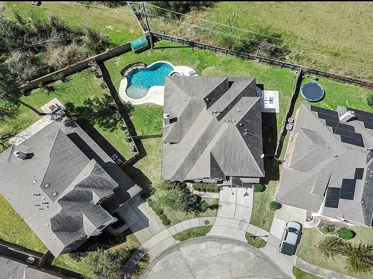 5227 Preserve Park Dr — Photo 2