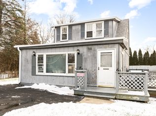 335 E Lake Park Ave, Round Lake Beach, IL 60073