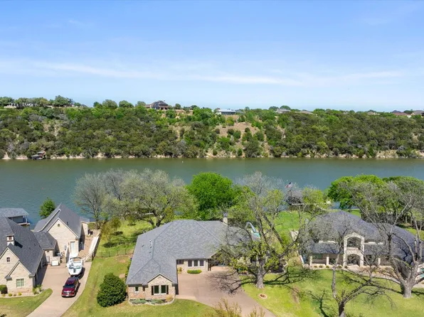 1302 E Baja Ct, Granbury, TX 76048