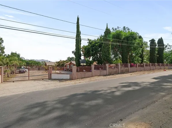 10360 56th St, Jurupa Valley, CA 91752