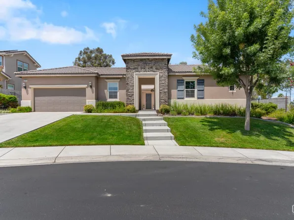 5010 Ventana Canyon Dr, Bakersfield, CA 93306