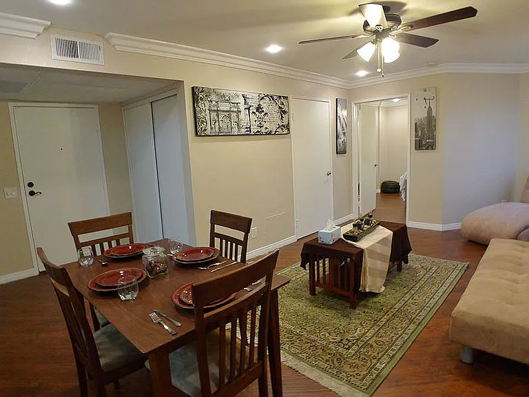 Villa De Adel Apts — Photo 83