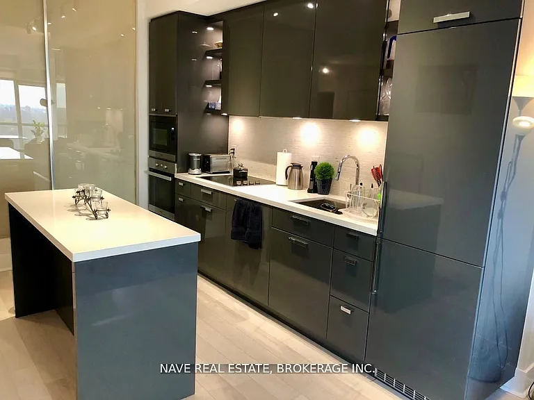 32 Davenport Rd E #1905 — Photo 7