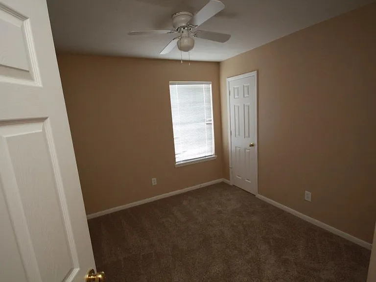 6418 Mountain Pines Ln — Photo 14
