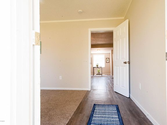 5th image of 1025 1st St