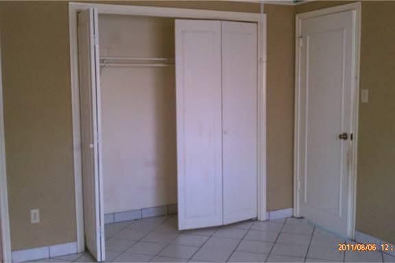 4th image of 3931 Mohlerbruk Dr